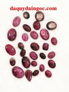 Ý nghĩa đá Ruby 2 Các màu sắc cơ bản của đá Ruby